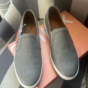 Aetrex Cameron Slip in sneaker. Women’s size 8.5. New with tags